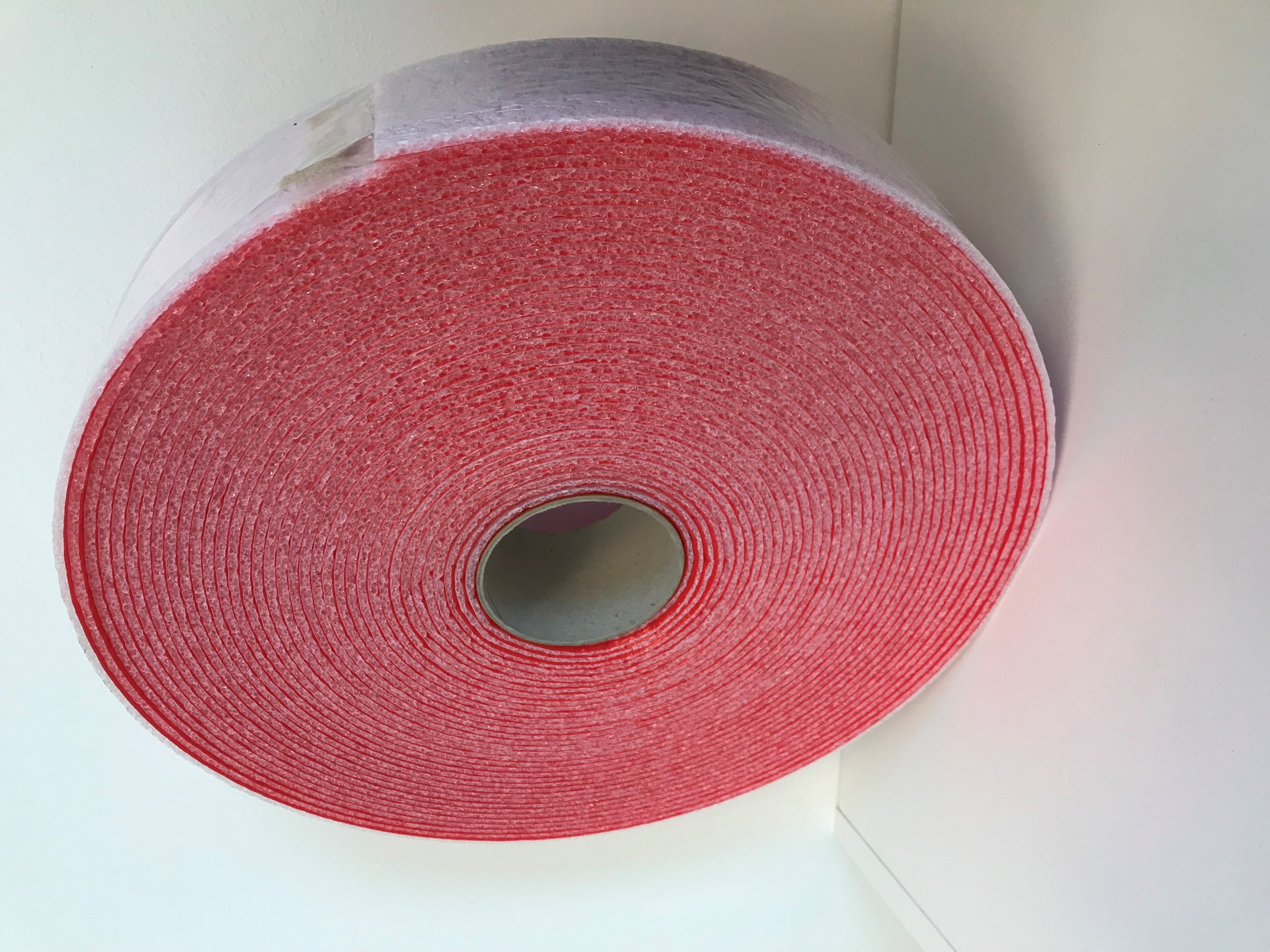 8378274: Isolasjonsfolie 4mm / 25m pr rull